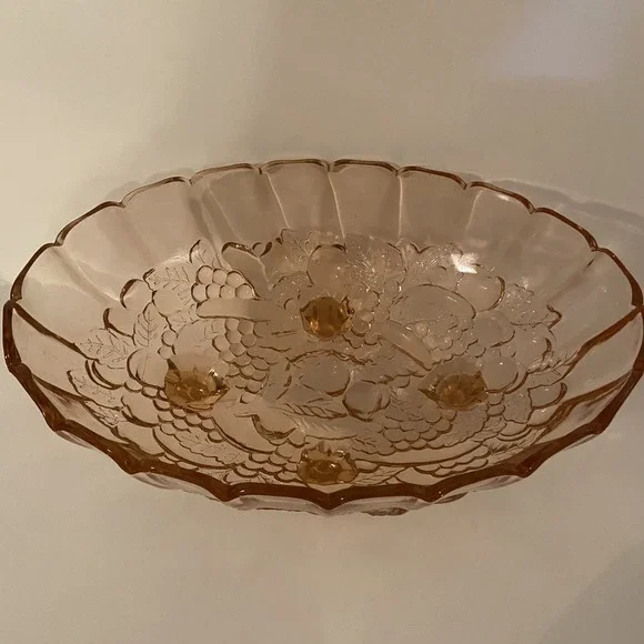 Vintage Pink/Peach Glass Harvest Grape Design Footed Oval Fruit Bowl 12" x 8.5" - Picture 2 of 6